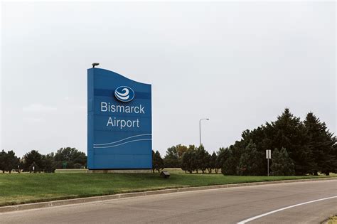Bismarck airport - Delta, United Airlines and American Airlines fly from Bismarck Airport (BIS) to Fargo every 3 hours. Alternatively, Jefferson Lines operates a bus from Bismarck to Fargo, ND once daily. Tickets cost $35 - $90 and the journey takes 3h 15m. Airlines.